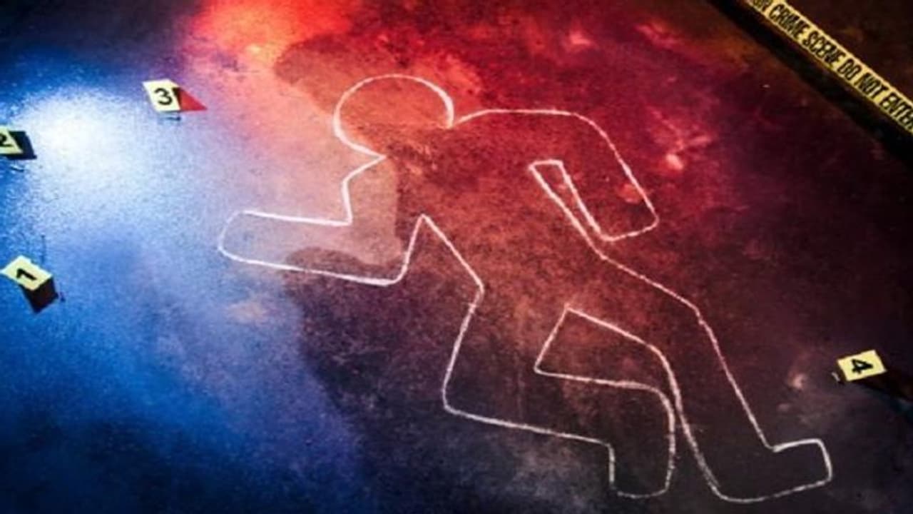 19 കാരന്റെ ബലാത്സംഗ ശ്രമം തടഞ്ഞതിന് 75 കാരിയുടെ വായിൽ തുണി തിരുകി തലക്കടിച്ച് കൊന്നു; അമ്മയും മകനും അറസ്റ്റിൽ 19 കാരന്റെ ബലാത്സംഗ ശ്രമം തടഞ്ഞതിന് 75 കാരിയുടെ വായിൽ തുണി തിരുകി തലക്കടിച്ച് കൊന്നു; അമ്മയും മകനും അറസ്റ്റിൽ