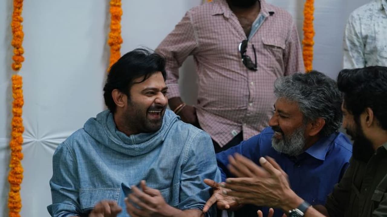 RRR: రాజమౌళిని ఓ ఆటాడుకున్న ప్రభాస్ రానా..! RRR: రాజమౌళిని ఓ ఆటాడుకున్న ప్రభాస్ రానా..!