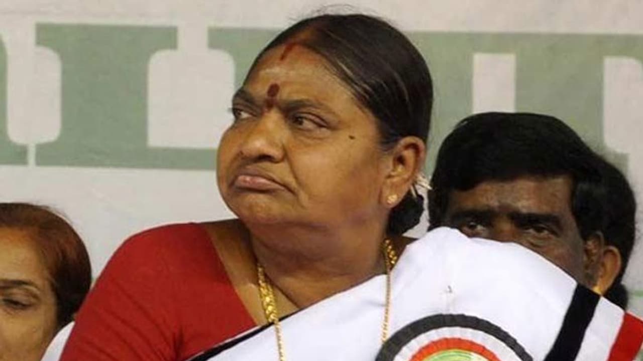 அதிமுகவை எந்த கொம்பனாலும் அழிக்க முடியாது.. அது முதல்வர் ஸ்டாலினுக்கே தெரியும்.. எகிறிய வளர்மதி. அதிமுகவை எந்த கொம்பனாலும் அழிக்க முடியாது.. அது முதல்வர் ஸ்டாலினுக்கே தெரியும்.. எகிறிய வளர்மதி.