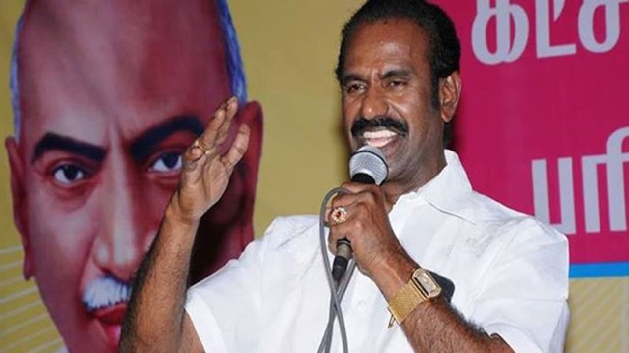 காமராஜரைப்போல நல்லாட்சி செய்கிறார் எடப்பாடி பழனிச்சாமி.. அடித்து தூக்கிய என்.ஆர் தனபாலன். காமராஜரைப்போல நல்லாட்சி செய்கிறார் எடப்பாடி பழனிச்சாமி.. அடித்து தூக்கிய என்.ஆர் தனபாலன்.