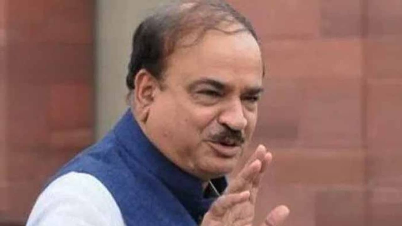 అనంతకుమార్ మరణం..కర్ణాటకలో మూడు రోజుల సంతాప దినాలు అనంతకుమార్ మరణం..కర్ణాటకలో మూడు రోజుల సంతాప దినాలు