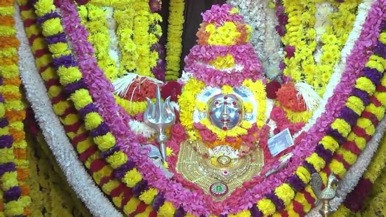 ಪವಾಡಗಳ ಆಗರ ಶ್ರೀ ಸಿಗಂದೂರು ಚೌಡೇಶ್ವರಿ ಪವಾಡಗಳ ಆಗರ ಶ್ರೀ ಸಿಗಂದೂರು ಚೌಡೇಶ್ವರಿ