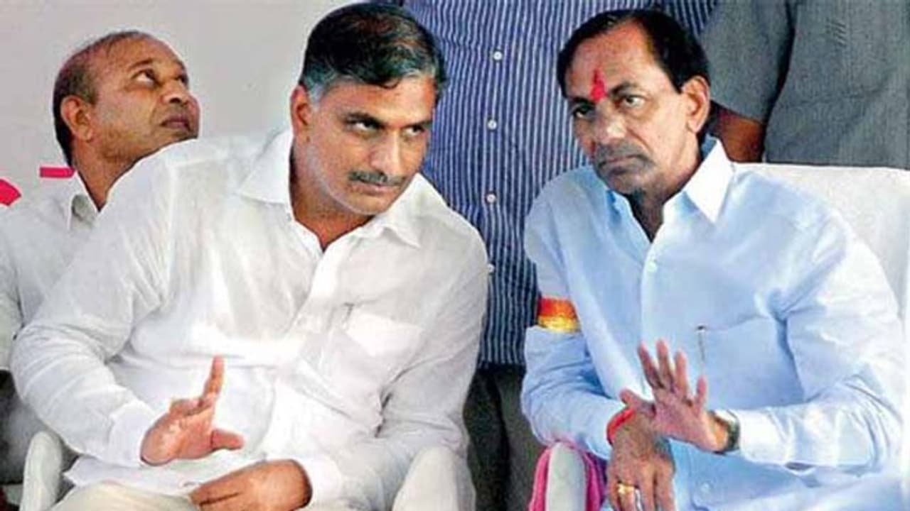 రేపే సీఎం కేసీఆర్ నామినేషన్...కేసీఆర్, హరీశ్రావులపై కేసులు ఎత్తివేత రేపే సీఎం కేసీఆర్ నామినేషన్...కేసీఆర్, హరీశ్రావులపై కేసులు ఎత్తివేత