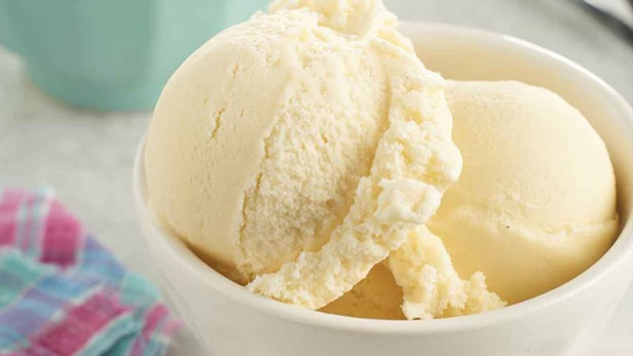 ഐസ്ക്രീം നക്കി വീണ്ടും അതേ സ്ഥലത്ത് വച്ച യുവാവ് പിടിയില് ഐസ്ക്രീം നക്കി വീണ്ടും അതേ സ്ഥലത്ത് വച്ച യുവാവ് പിടിയില്