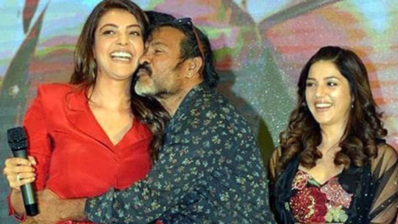 స్టేజ్ మీద హగ్, కిస్.. ఊహించని ఘటనతో షాకైన కాజల్! స్టేజ్ మీద హగ్, కిస్.. ఊహించని ఘటనతో షాకైన కాజల్!