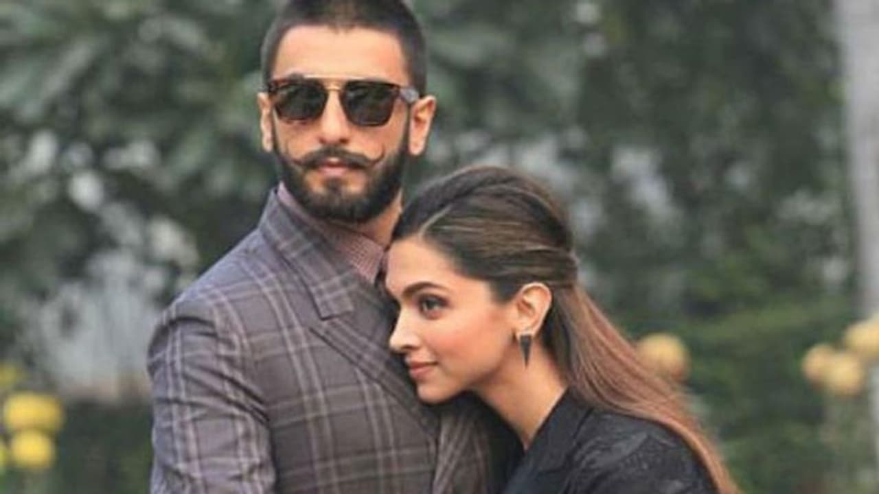 దీపిక, రణవీర్ ల పెళ్లి.. రోజుకి రూ.25 లక్షలు! దీపిక, రణవీర్ ల పెళ్లి.. రోజుకి రూ.25 లక్షలు!