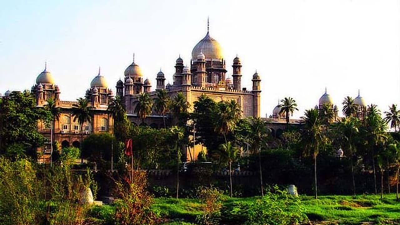 ధర్నాచౌక్ పై ఆంక్షలు తాత్కాలికంగా ఎత్తివేత ధర్నాచౌక్ పై ఆంక్షలు తాత్కాలికంగా ఎత్తివేత