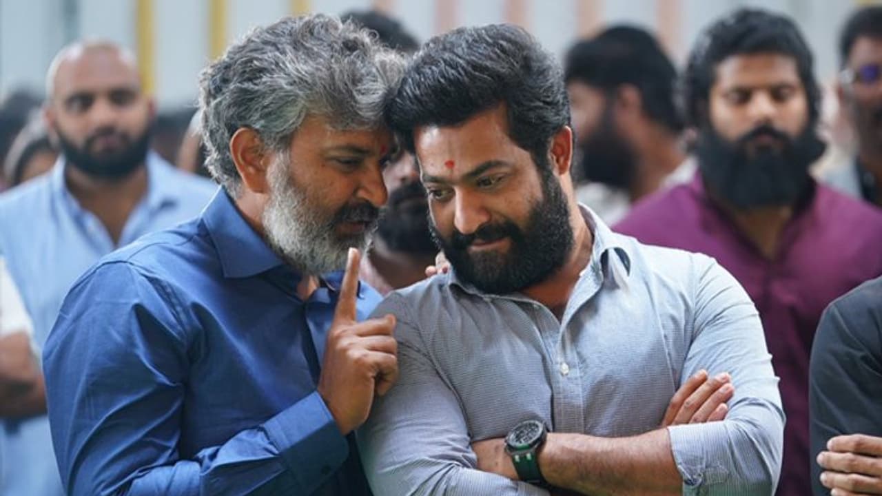 #RRR: మరోసారి జక్కన్న ఎన్టీఆర్ కెరీర్ ను మలుపు తిప్పుతాడా?