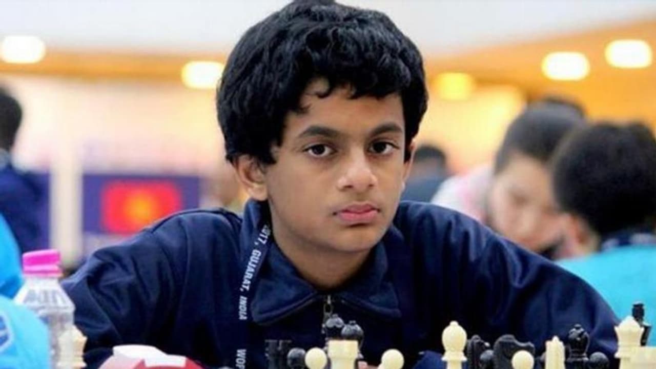 വിശ്വനാഥന് ആനന്ദിനെ സമനിലയില് കുടുക്കിയ 14കാരന് പറയുന്നു; വിശ്വം കീഴടക്കുക ഇനി ലക്ഷ്യം വിശ്വനാഥന് ആനന്ദിനെ സമനിലയില് കുടുക്കിയ 14കാരന് പറയുന്നു; വിശ്വം കീഴടക്കുക ഇനി ലക്ഷ്യം