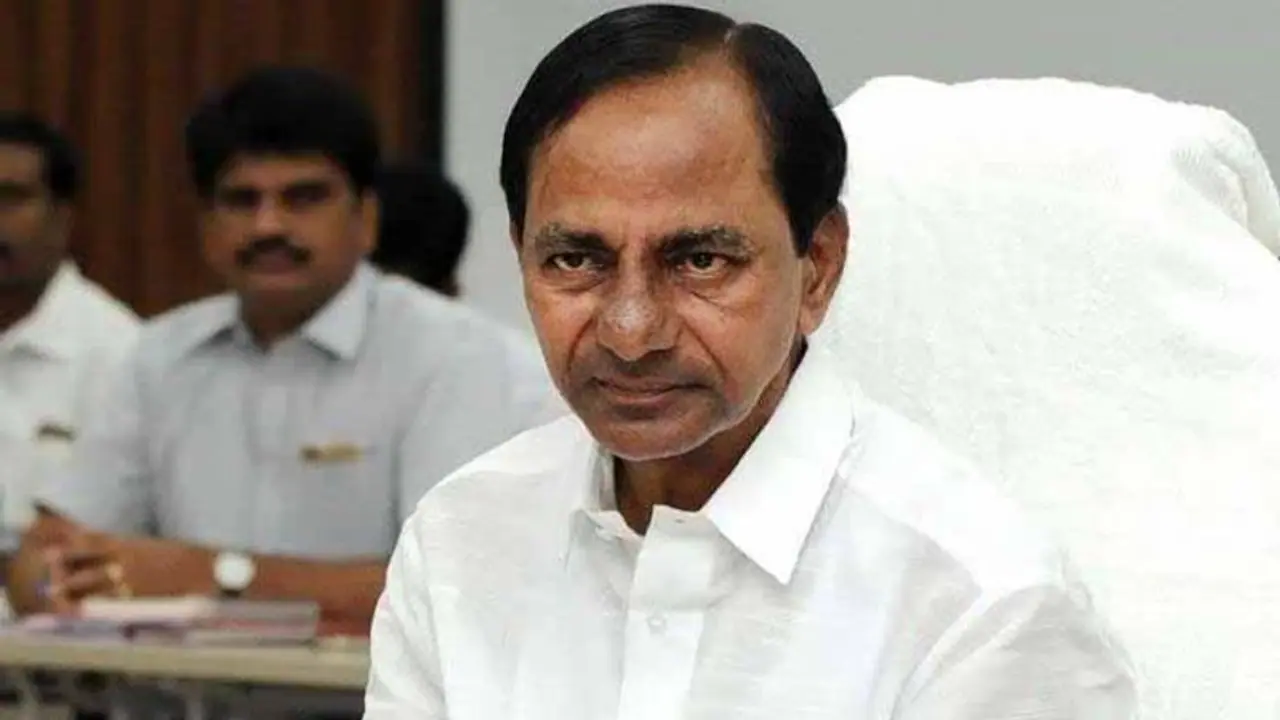 కేసీఆర్ పై బీజేపీ నుంచి పోటీపడేది ఎవరంటే... కేసీఆర్ పై బీజేపీ నుంచి పోటీపడేది ఎవరంటే...