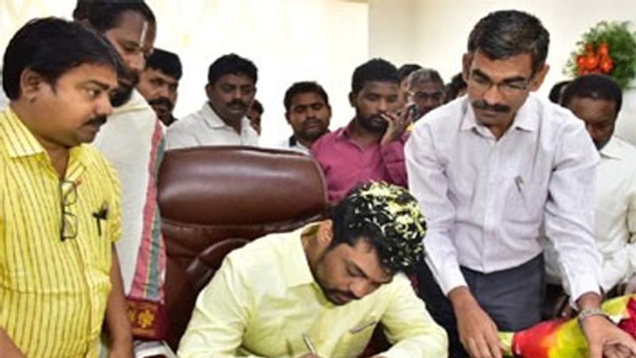 రాజీనామా యోచనలో మంత్రి కిడారి