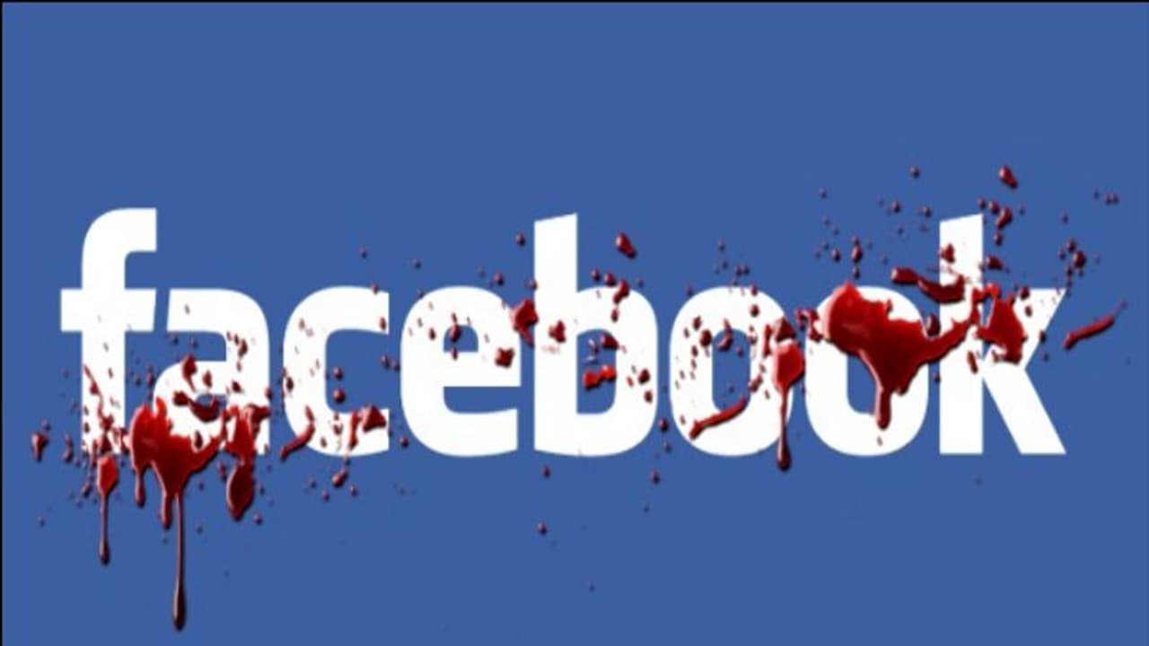 ഫേസ്ബുക്ക് ഗ്രൂപ്പില് നിന്നും പുറത്താക്കിയതിന് വീടാക്രമണം; 15 പേര് പിടിയില് ഫേസ്ബുക്ക് ഗ്രൂപ്പില് നിന്നും പുറത്താക്കിയതിന് വീടാക്രമണം; 15 പേര് പിടിയില്