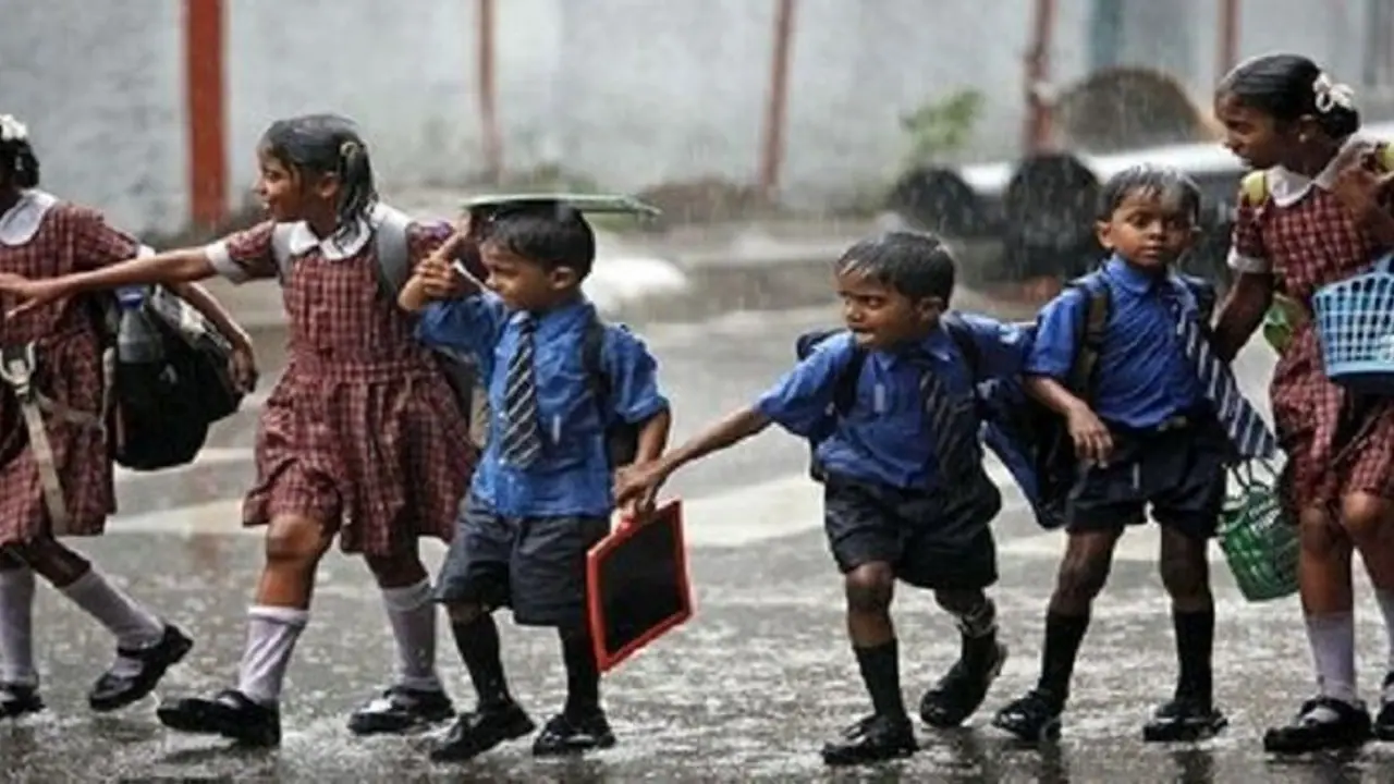 Chennai Heavy Rain : சென்னையில் இன்றும் பள்ளிகளுக்கு விடுமுறையா? மாவட்ட ஆட்சியர் சொன்ன முக்கிய தகவல்.!