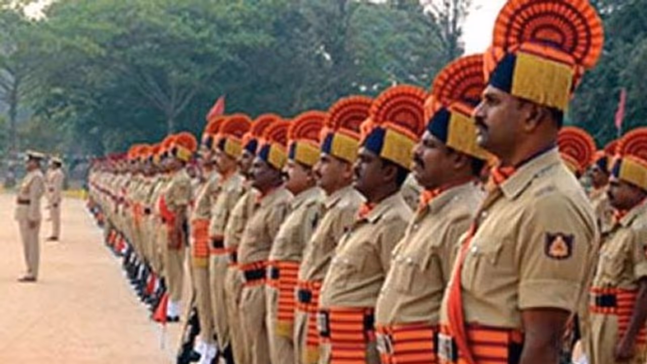 ಪೊಲೀಸರಿಗೇ ಸಂಸ್ಕೃತ ಪಾಠ! ಪೊಲೀಸರಿಗೇ ಸಂಸ್ಕೃತ ಪಾಠ!