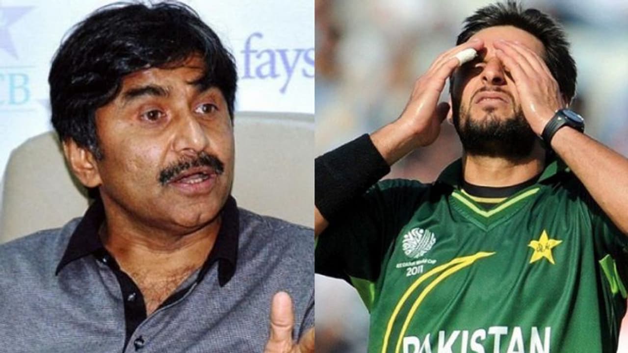 Javed Miandad advises Shahid Afridi to avoid voicing opinions on political issues