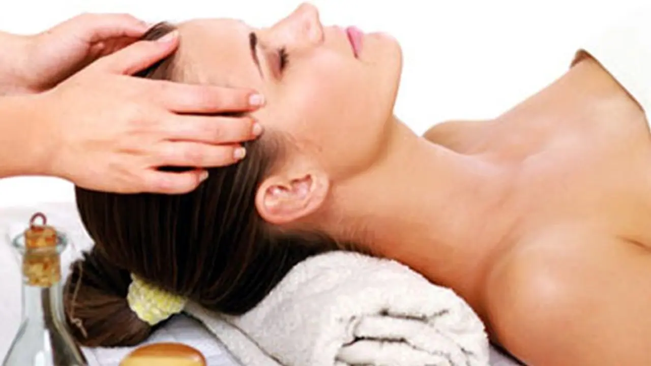 முக சுருக்கத்தை தடுக்கும் சிறப்பு "மசாஜ்"..! முக சுருக்கத்தை தடுக்கும் சிறப்பு "மசாஜ்"..!