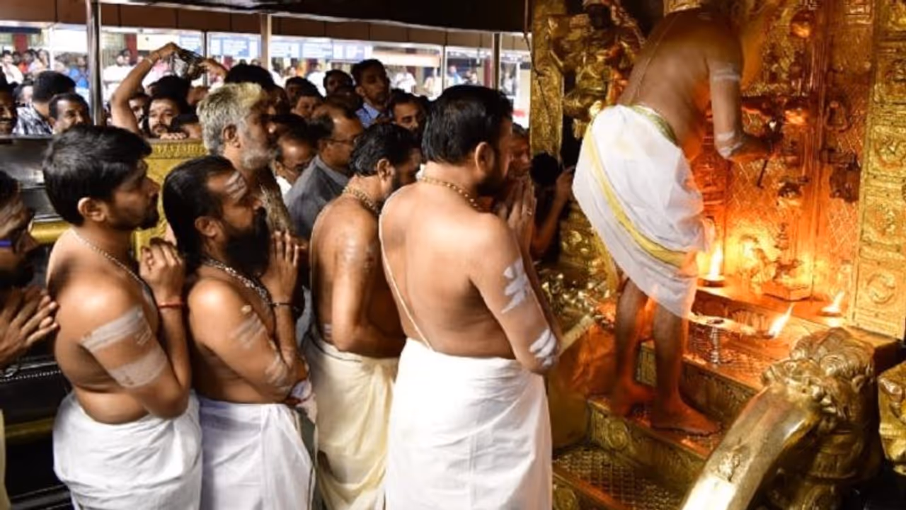 Sabarimala temple opens: 250 Ayyappa devotees face police cases for protesting against Trupti Desai