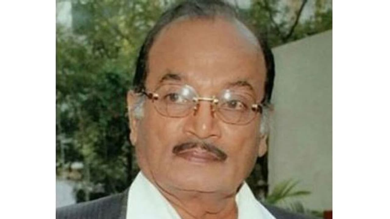 రజనీకి స్కూటర్ పై లిప్ట్ ఇచ్చేవాడట..ఇప్పుడు గుర్తొచ్చి రజనీకి స్కూటర్ పై లిప్ట్ ఇచ్చేవాడట..ఇప్పుడు గుర్తొచ్చి