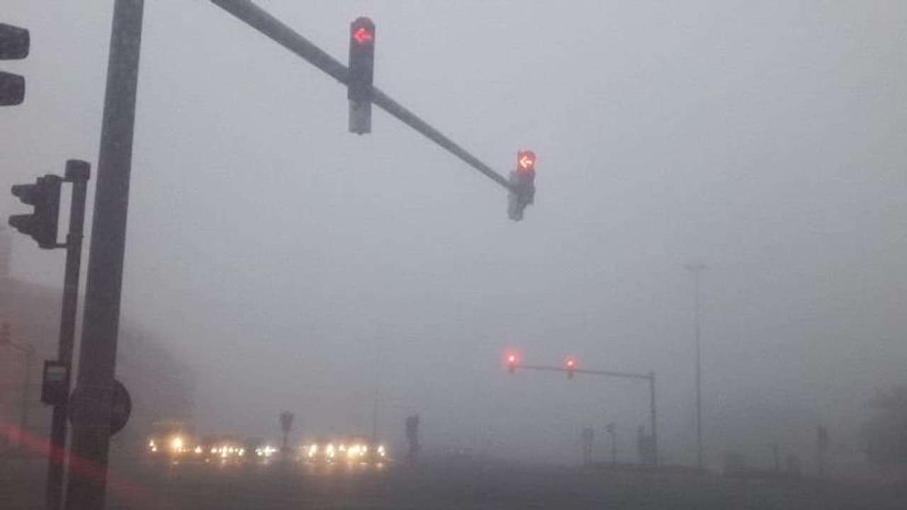 മൂടല്മഞ്ഞ്; യുഎഇയില് ജാഗ്രതാ നിര്ദേശവുമായി കാലാവസ്ഥാ നിരീക്ഷണ കേന്ദ്രം മൂടല്മഞ്ഞ്; യുഎഇയില് ജാഗ്രതാ നിര്ദേശവുമായി കാലാവസ്ഥാ നിരീക്ഷണ കേന്ദ്രം