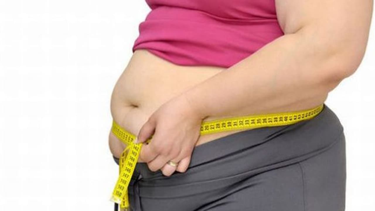 ഈ അഞ്ച് കാര്യങ്ങൾ ശ്രദ്ധിച്ചാൽ ശരീരത്തിലെ കൊഴുപ്പ് അകറ്റാം ഈ അഞ്ച് കാര്യങ്ങൾ ശ്രദ്ധിച്ചാൽ ശരീരത്തിലെ കൊഴുപ്പ് അകറ്റാം