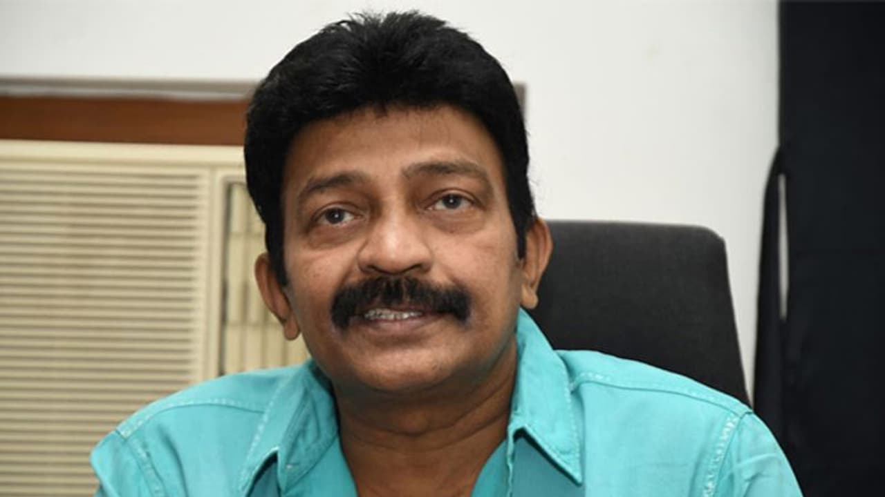 షూటింగ్లో గాయపడ్డ రాజశేఖర్,ఎందుకంత రిస్క్? షూటింగ్లో గాయపడ్డ రాజశేఖర్,ఎందుకంత రిస్క్?