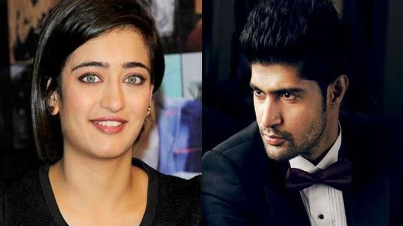 అక్షర నాకు ఫోటోలు పంపిన మాట నిజమే.. హీరోయిన్ తనయుడు! అక్షర నాకు ఫోటోలు పంపిన మాట నిజమే.. హీరోయిన్ తనయుడు!