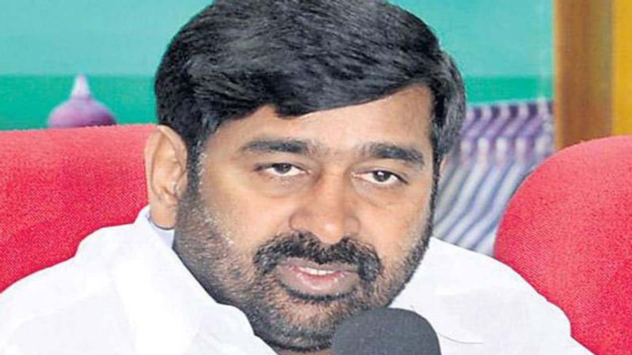 Cyclone Gulab: రెస్క్యూ బృందాలు అందుబాటులో..: కలెక్టర్లకు విద్యుత్ మంత్రి దిశానిర్దేశం Cyclone Gulab: రెస్క్యూ బృందాలు అందుబాటులో..: కలెక్టర్లకు విద్యుత్ మంత్రి దిశానిర్దేశం