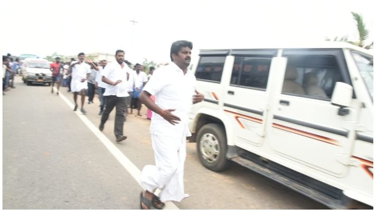 மீண்டும் பழைய நிலைக்கு வந்தா தான் சென்னை வருவேன்!! விஜயபாஸ்கர் அதிர்ச்சி சபதம் மீண்டும் பழைய நிலைக்கு வந்தா தான் சென்னை வருவேன்!! விஜயபாஸ்கர் அதிர்ச்சி சபதம்