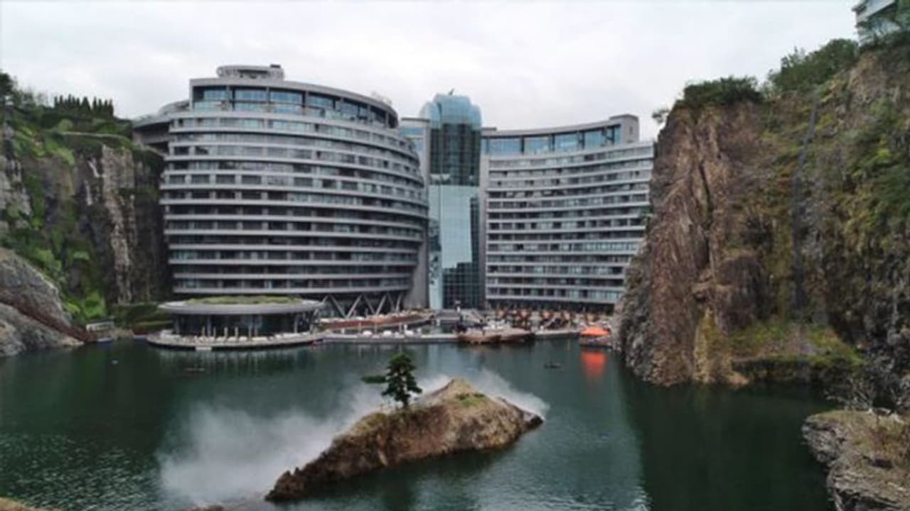 ലോകത്തിലെ ആദ്യത്തെ ഭൂഗർഭ ആഡംബര ഹോട്ടൽ ചൈനയിൽ ലോകത്തിലെ ആദ്യത്തെ ഭൂഗർഭ ആഡംബര ഹോട്ടൽ ചൈനയിൽ