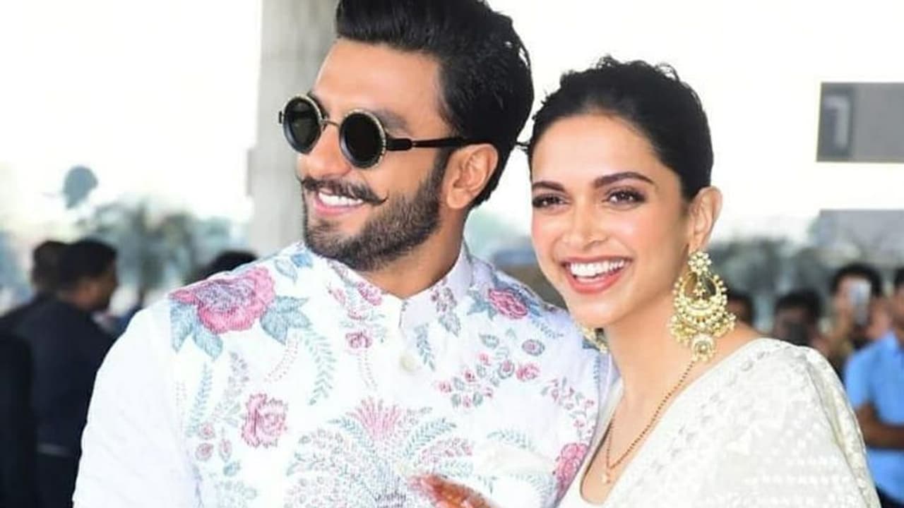 దీపిక రణ్ వీర్ వెడ్డింగ్..అసలైన పార్టీ ఎప్పుడంటే! దీపిక రణ్ వీర్ వెడ్డింగ్..అసలైన పార్టీ ఎప్పుడంటే!