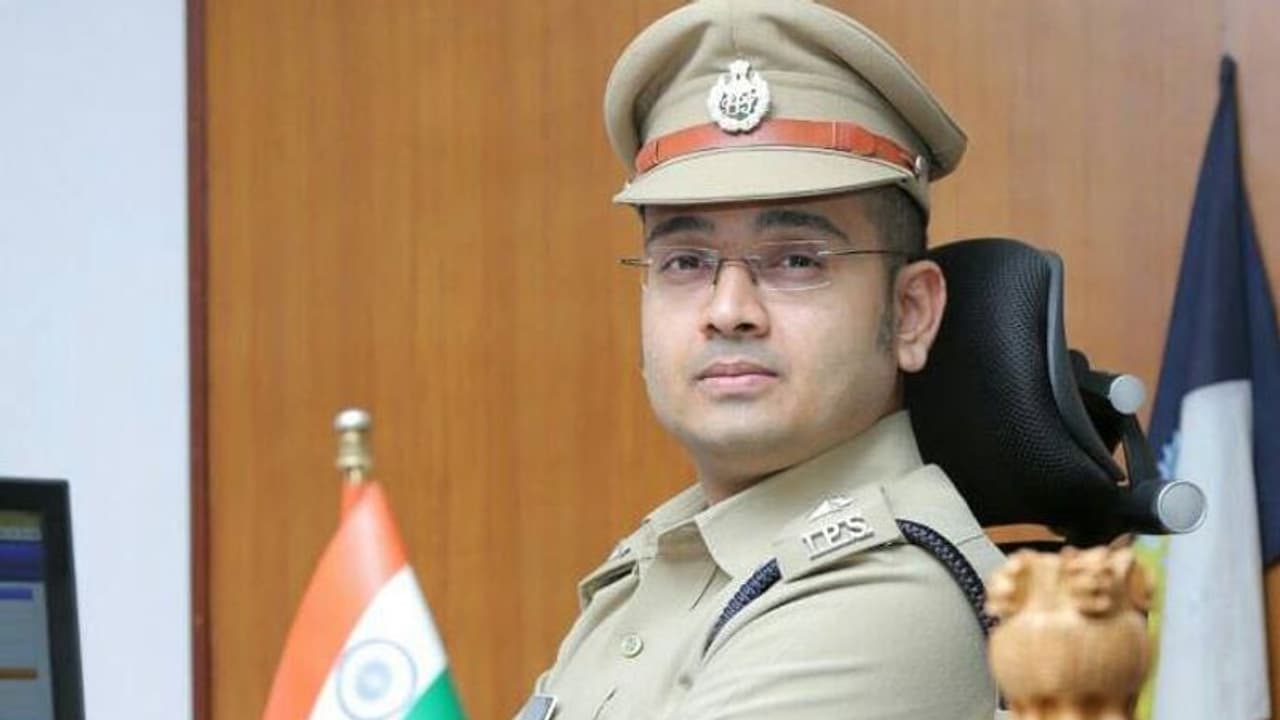 ನಾನೂ ಅಯ್ಯಪ್ಪ ಭಕ್ತ, ಕರ್ತವ್ಯಕ್ಕೆ ಜಾತಿ ಇಲ್ಲ : ಕನ್ನಡಿಗ ಸಿಂಗಂ