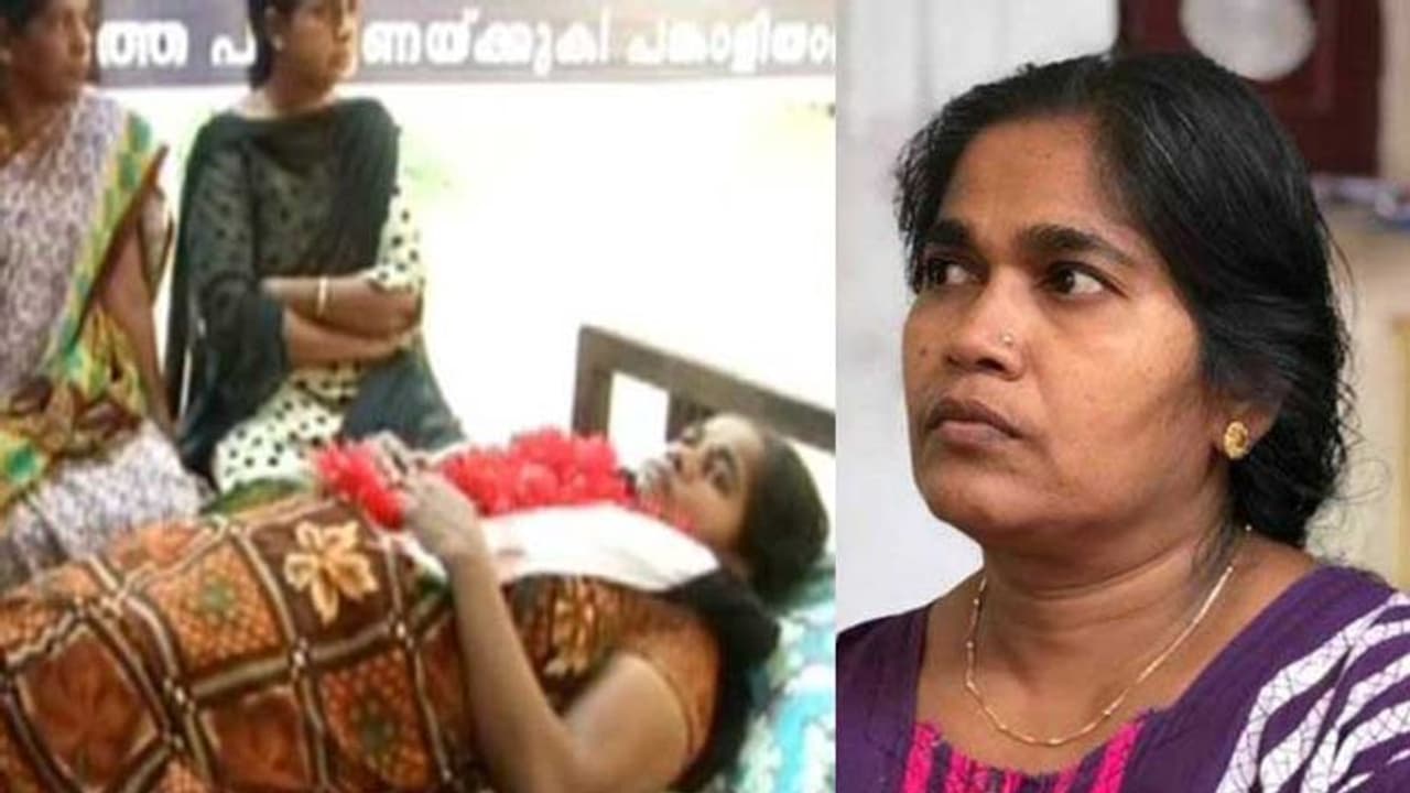 പ്രീതാ ഷാജിയുടെ വീട് ലേലം ചെയ്ത നടപടി ഹൈക്കോടതി റദ്ദാക്കി; ഒരു മാസത്തിനുള്ളിൽ പണം കെട്ടി വയ്ക്കണം പ്രീതാ ഷാജിയുടെ വീട് ലേലം ചെയ്ത നടപടി ഹൈക്കോടതി റദ്ദാക്കി; ഒരു മാസത്തിനുള്ളിൽ പണം കെട്ടി വയ്ക്കണം