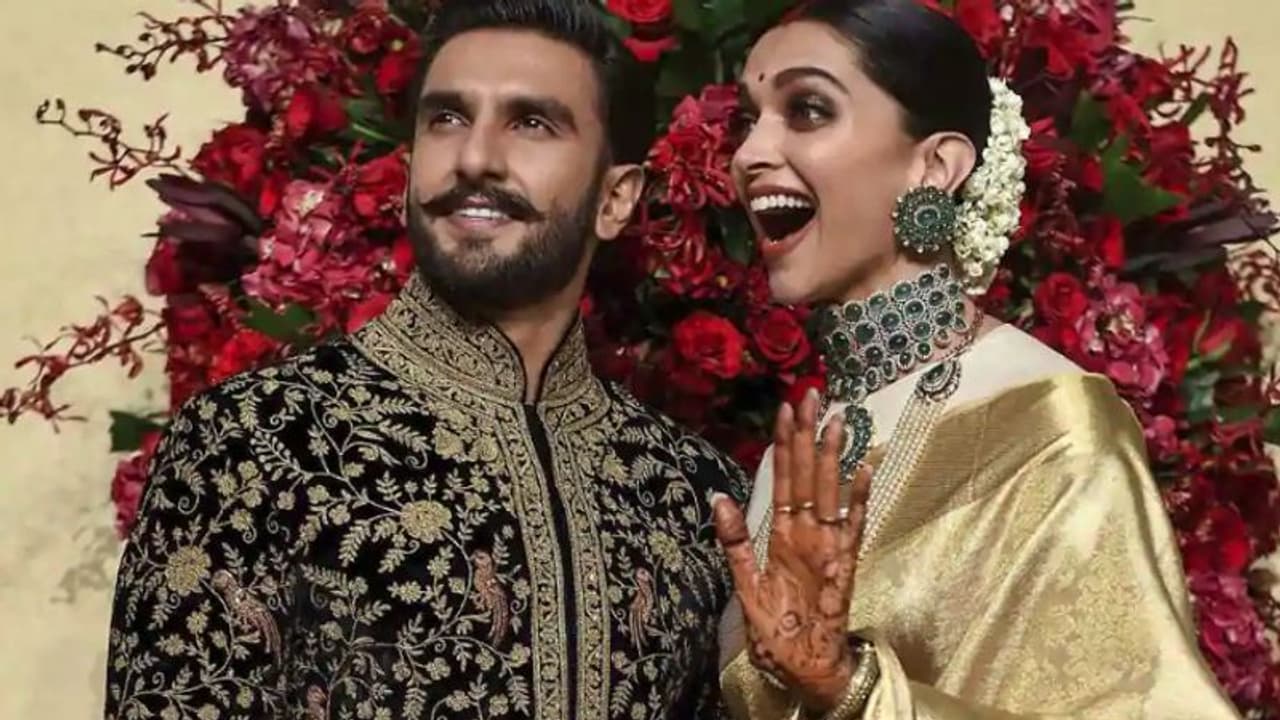 'എല്ലാ ഭാര്യമാരെയും പോലെതന്നെ ഞാനും'; രണ്വീറിനൊപ്പം യാത്ര ചെയ്യുമ്പോള് സേഫ്റ്റി പിന്നും സൂചിയും കരുതുമെന്ന് ദീപിക 'എല്ലാ ഭാര്യമാരെയും പോലെതന്നെ ഞാനും'; രണ്വീറിനൊപ്പം യാത്ര ചെയ്യുമ്പോള് സേഫ്റ്റി പിന്നും സൂചിയും കരുതുമെന്ന് ദീപിക