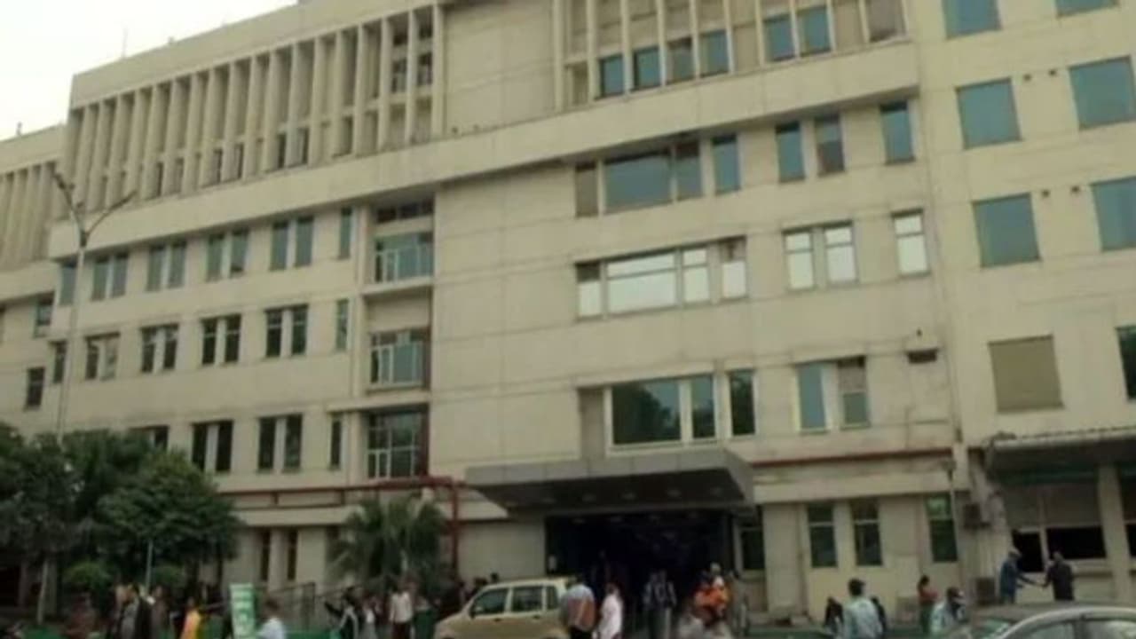 'ഭീമന്' ഹൃദയവുമായി 14 മാസം പ്രായമായ കുഞ്ഞ്... 'ഭീമന്' ഹൃദയവുമായി 14 മാസം പ്രായമായ കുഞ്ഞ്...