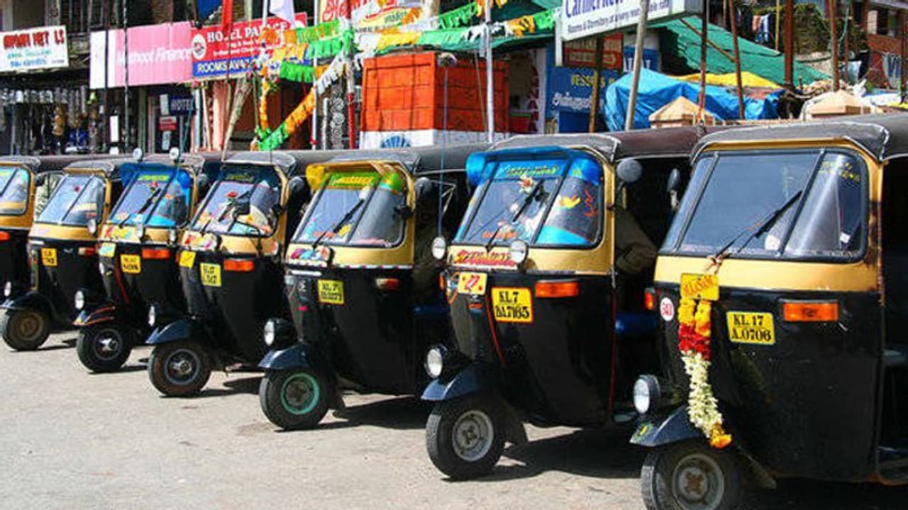 ಶೀಘ್ರದಲ್ಲೇ ಹೆಚ್ಚಾಗಲಿದೆ ಬೆಂಗಳೂರು ಆಟೋ ಪ್ರಯಾಣ ದರ! ಶೀಘ್ರದಲ್ಲೇ ಹೆಚ್ಚಾಗಲಿದೆ ಬೆಂಗಳೂರು ಆಟೋ ಪ್ರಯಾಣ ದರ!