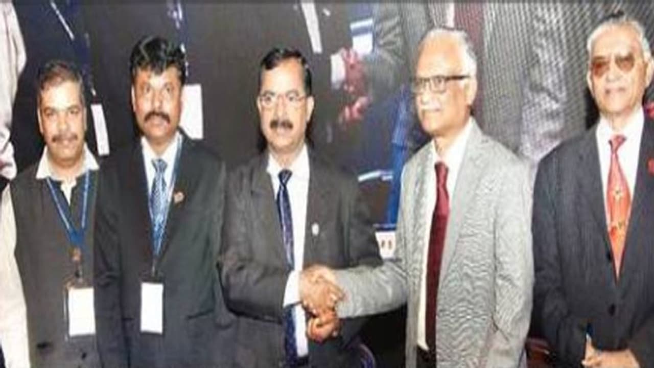 ಉದ್ದಿಮೆ ಬೆಳೆಸಿದರೆ ನಿರುದ್ಯೋಗ ಶಮನ: ಶೆಟ್ಟಿ ಉದ್ದಿಮೆ ಬೆಳೆಸಿದರೆ ನಿರುದ್ಯೋಗ ಶಮನ: ಶೆಟ್ಟಿ