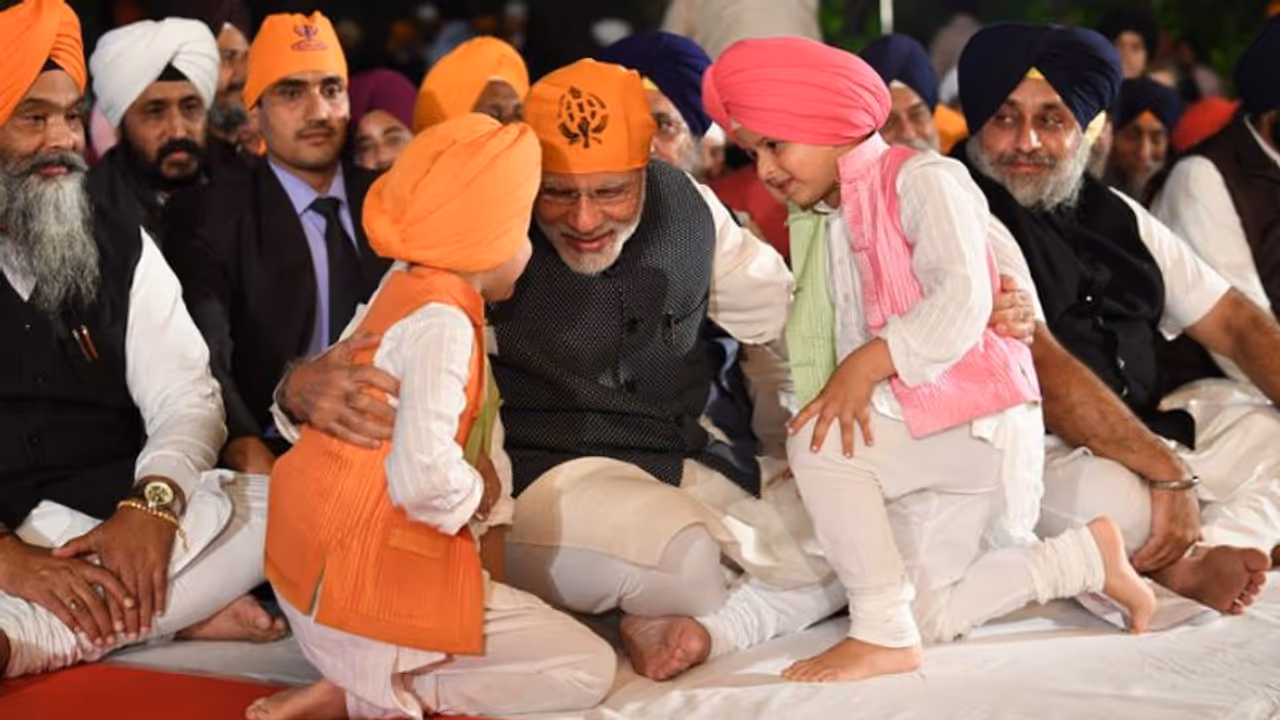 PM Modi likens opening of Kartarpur corridor to fall of Berlin Wall