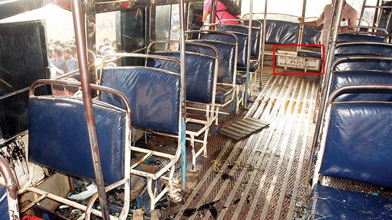 ಮಂಡ್ಯ ದುರಂತ: ತಿಂಗಳ ಹಿಂದೆ ಬಸ್ ಮಾರಿ ಮೃತಪಟ್ಟಿದ್ದ ಮಾಲೀಕ! ಮಂಡ್ಯ ದುರಂತ: ತಿಂಗಳ ಹಿಂದೆ ಬಸ್ ಮಾರಿ ಮೃತಪಟ್ಟಿದ್ದ ಮಾಲೀಕ!