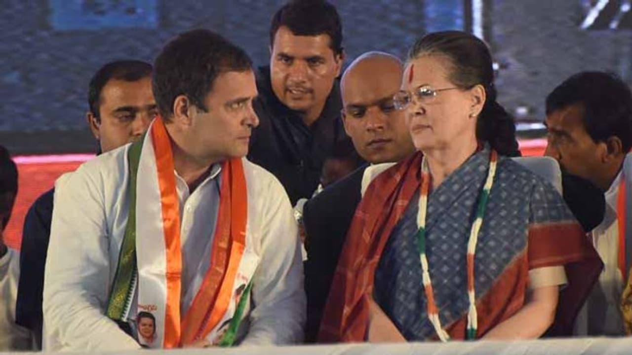 വിധിയെഴുത്ത് നാളെ: മിസോറാമിലെ അവസാനവട്ട അടിയൊഴുക്കുകളിൽ ആശങ്ക, സഖ്യനീക്കങ്ങളുമായി കോണ്ഗ്രസ് വിധിയെഴുത്ത് നാളെ: മിസോറാമിലെ അവസാനവട്ട അടിയൊഴുക്കുകളിൽ ആശങ്ക, സഖ്യനീക്കങ്ങളുമായി കോണ്ഗ്രസ്