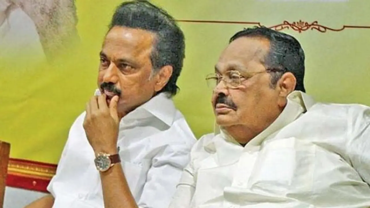 சூடு பிடிக்கும் தமிழக அரசியல் களம்.! திமுக மாவட்ட செயலாளர்கள் கூட்டத்திற்கு திடீர் அழைப்பு விடுத்த துரைமுருகன் சூடு பிடிக்கும் தமிழக அரசியல் களம்.! திமுக மாவட்ட செயலாளர்கள் கூட்டத்திற்கு திடீர் அழைப்பு விடுத்த துரைமுருகன்