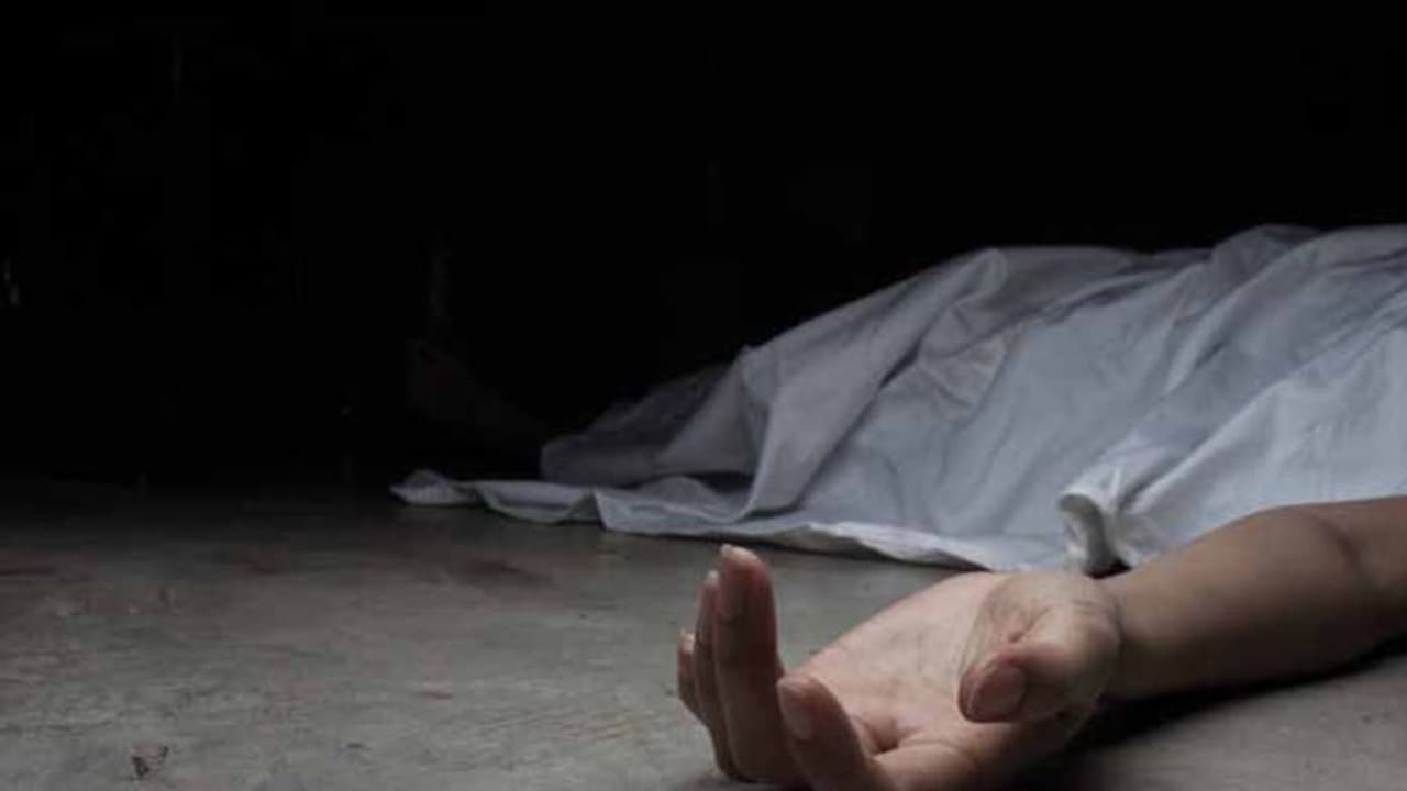 తలలో రక్తం గడ్డ కట్టి సినీ నటుడు బోస్ కన్నుమూత తలలో రక్తం గడ్డ కట్టి సినీ నటుడు బోస్ కన్నుమూత