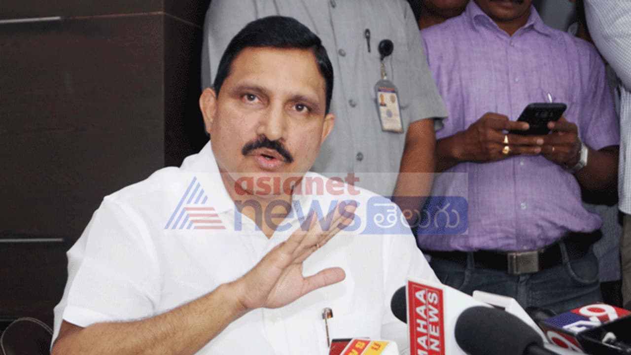 నాకు అంగుళం భూమి వున్నా చూపించండి: బొత్సకు సుజనా సవాల్ నాకు అంగుళం భూమి వున్నా చూపించండి: బొత్సకు సుజనా సవాల్