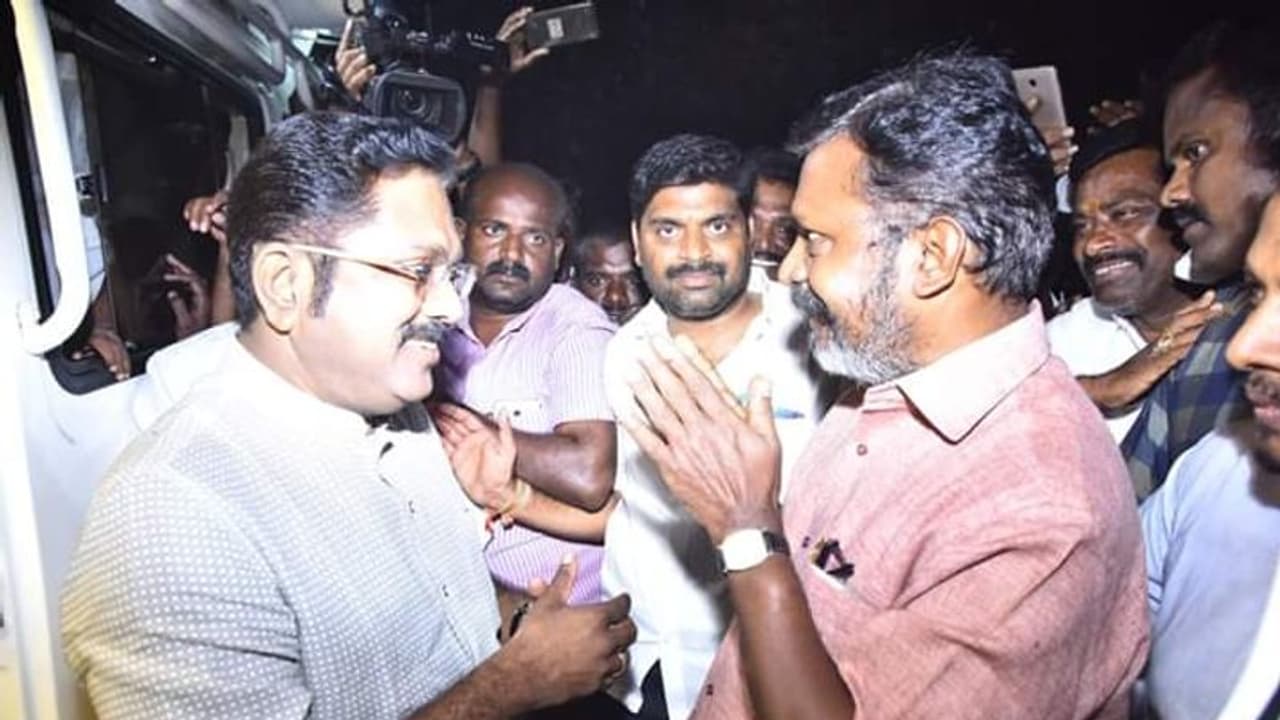 டி.டி.வி.தினகரன் திருமாவளவன் திடீர் சந்திப்பு !! புதுக் கூட்டணியா ? டி.டி.வி.தினகரன் திருமாவளவன் திடீர் சந்திப்பு !! புதுக் கூட்டணியா ?