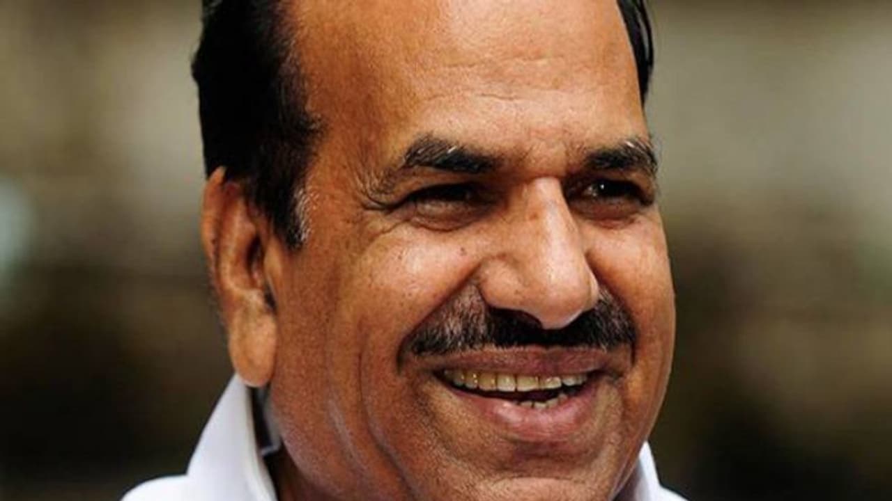 കേരളത്തിലെ പൊതുമേഖല സ്ഥാപനങ്ങള് കേന്ദ്രം വില്പ്പനയ്ക്ക് വെച്ചിരിക്കുന്നു: കോടിയേരി കേരളത്തിലെ പൊതുമേഖല സ്ഥാപനങ്ങള് കേന്ദ്രം വില്പ്പനയ്ക്ക് വെച്ചിരിക്കുന്നു: കോടിയേരി