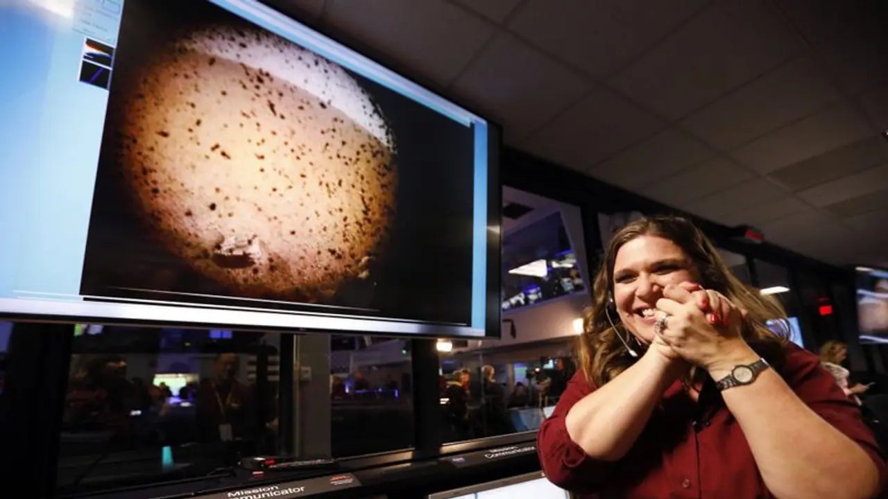 Mars landing: NASA spacecraft touches down on red planet after 6 month journey