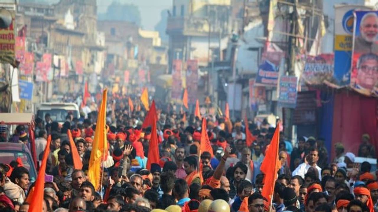 ರಾಮಮಂದಿರ ಧರ್ಮಸಭೆಯಲ್ಲಿ ಲಕ್ಷಾಂತರ ಜನ ಸೇರಿದ್ದರೇ? ರಾಮಮಂದಿರ ಧರ್ಮಸಭೆಯಲ್ಲಿ ಲಕ್ಷಾಂತರ ಜನ ಸೇರಿದ್ದರೇ?