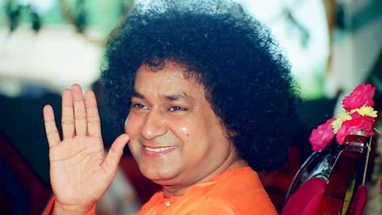 బిగ్ బ్రేకింగ్: బాలసాయిబాబా కన్నుమూత.. శోకసంద్రంలో భక్తులు బిగ్ బ్రేకింగ్: బాలసాయిబాబా కన్నుమూత.. శోకసంద్రంలో భక్తులు