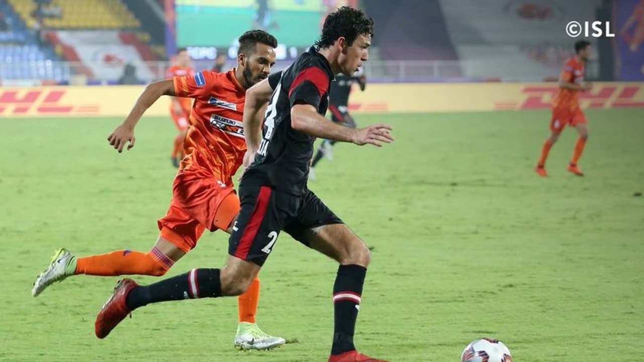 ಐಎಸ್ಎಲ್ 2018: ತವರಿನಲ್ಲೇ ಪುಣೆಗೆ ಶಾಕ್ ನೀಡಿದ ನಾರ್ತ್ ಈಸ್ಟ್ !