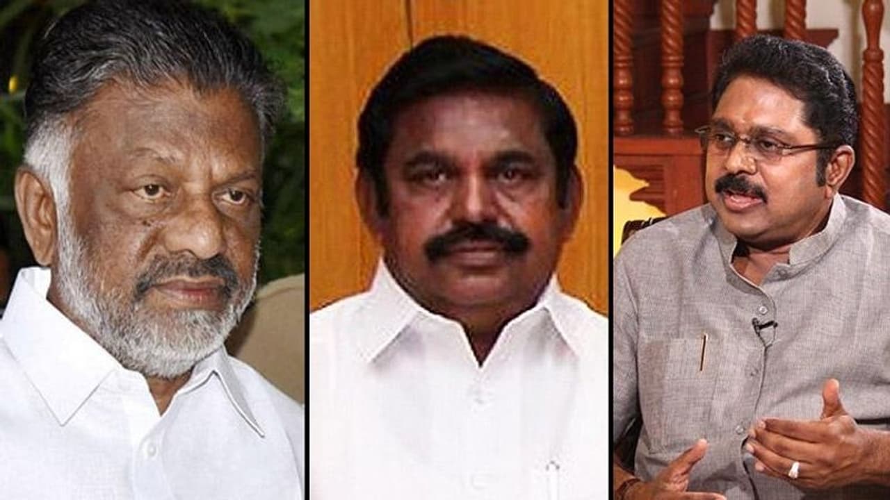 ஓபிஎஸ் டிடிவி கூட்டணியால் பாதிப்பா.? மாவட்ட செயலாளர்கள் கூட்டத்திற்கு திடீர் அழைப்பு விடுத்த எடப்பாடி ஓபிஎஸ் டிடிவி கூட்டணியால் பாதிப்பா.? மாவட்ட செயலாளர்கள் கூட்டத்திற்கு திடீர் அழைப்பு விடுத்த எடப்பாடி