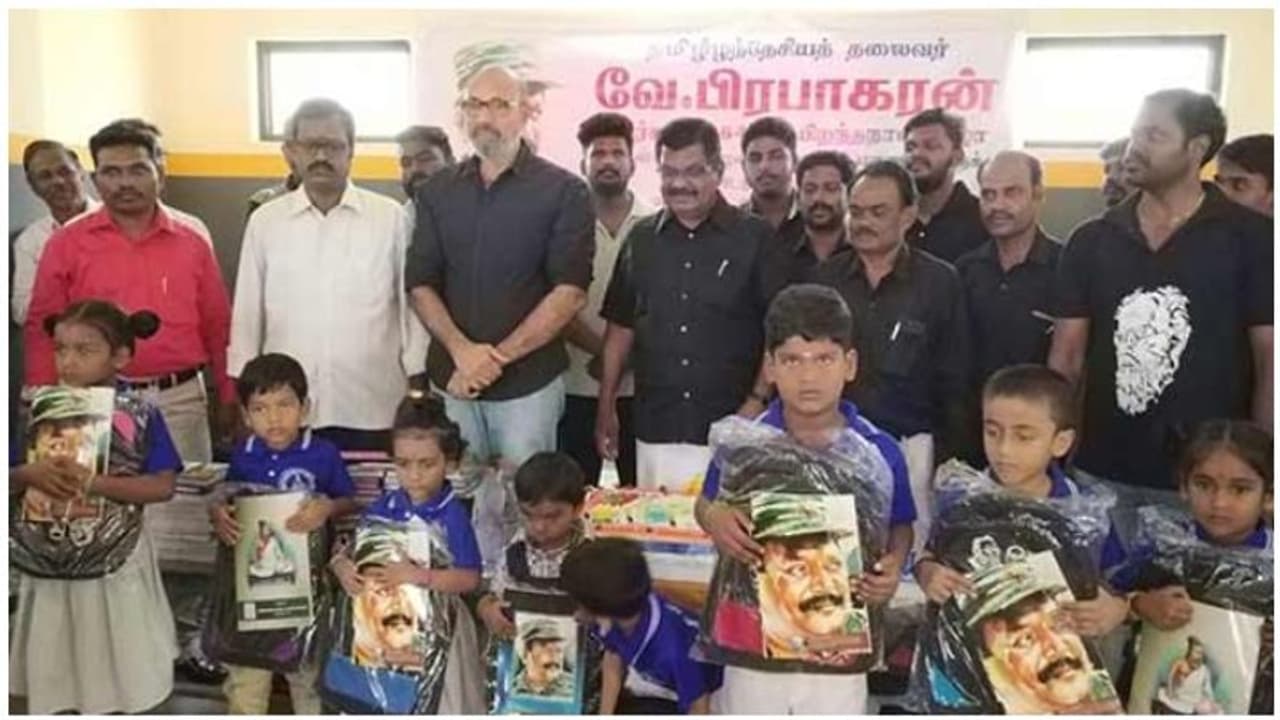 எம்.ஜி.ஆர்,பெரியார் பிறந்த நாளுக்காவது அந்த ஏழு பேரை ரிலீஸ் பண்ணுங்க... சத்யராஜ் உருக்கம் எம்.ஜி.ஆர்,பெரியார் பிறந்த நாளுக்காவது அந்த ஏழு பேரை ரிலீஸ் பண்ணுங்க... சத்யராஜ் உருக்கம்